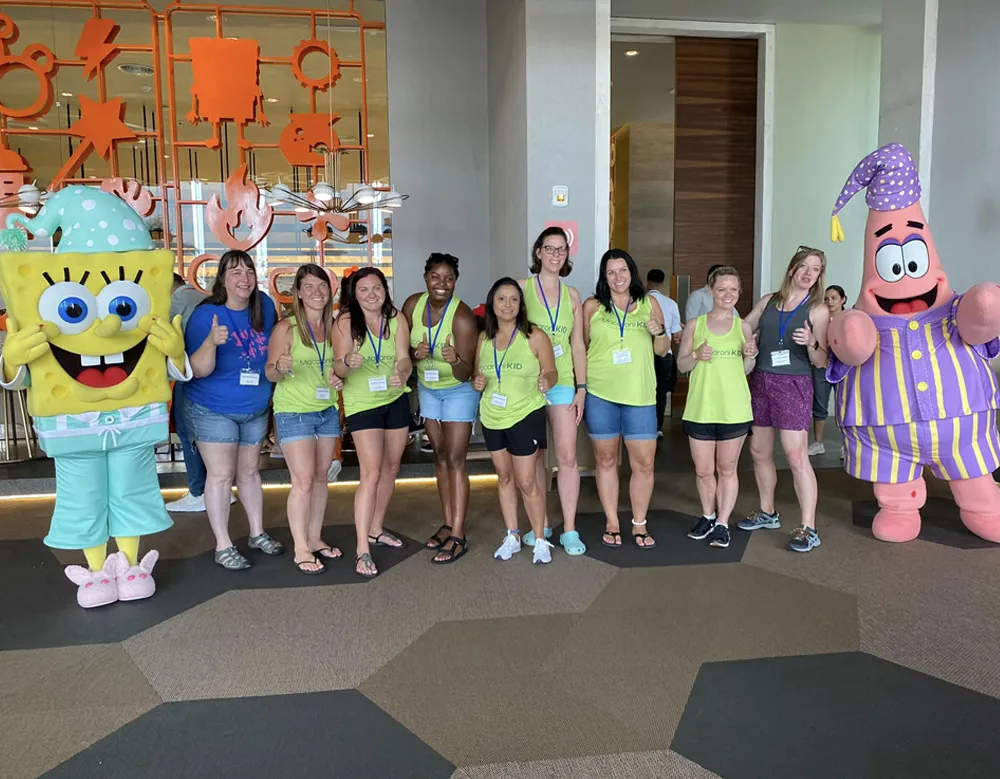 Publishers in Macaroni KID shirts with SpongeBob and Patrick