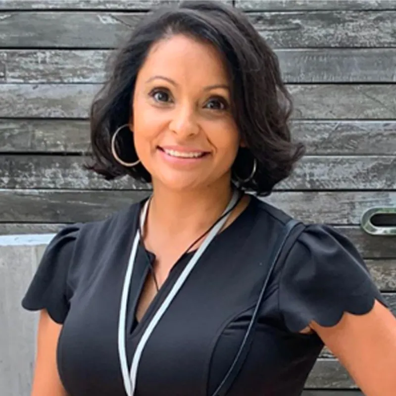 Publisher Veronica Leon